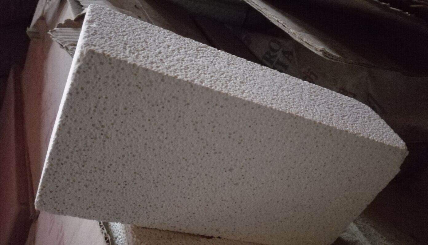 轻质粘土保温砖